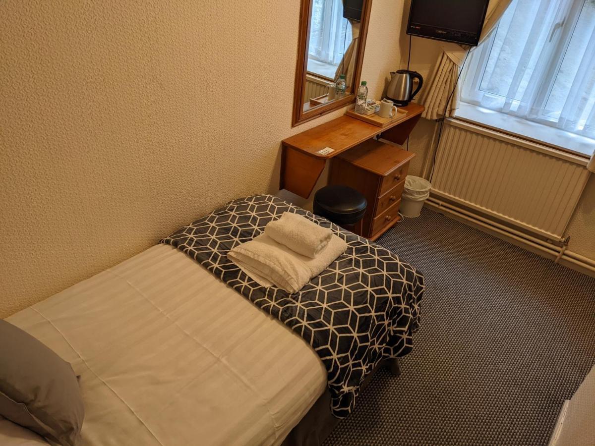 The Paddocks Hotel シモンズ・ヤット エクステリア 写真