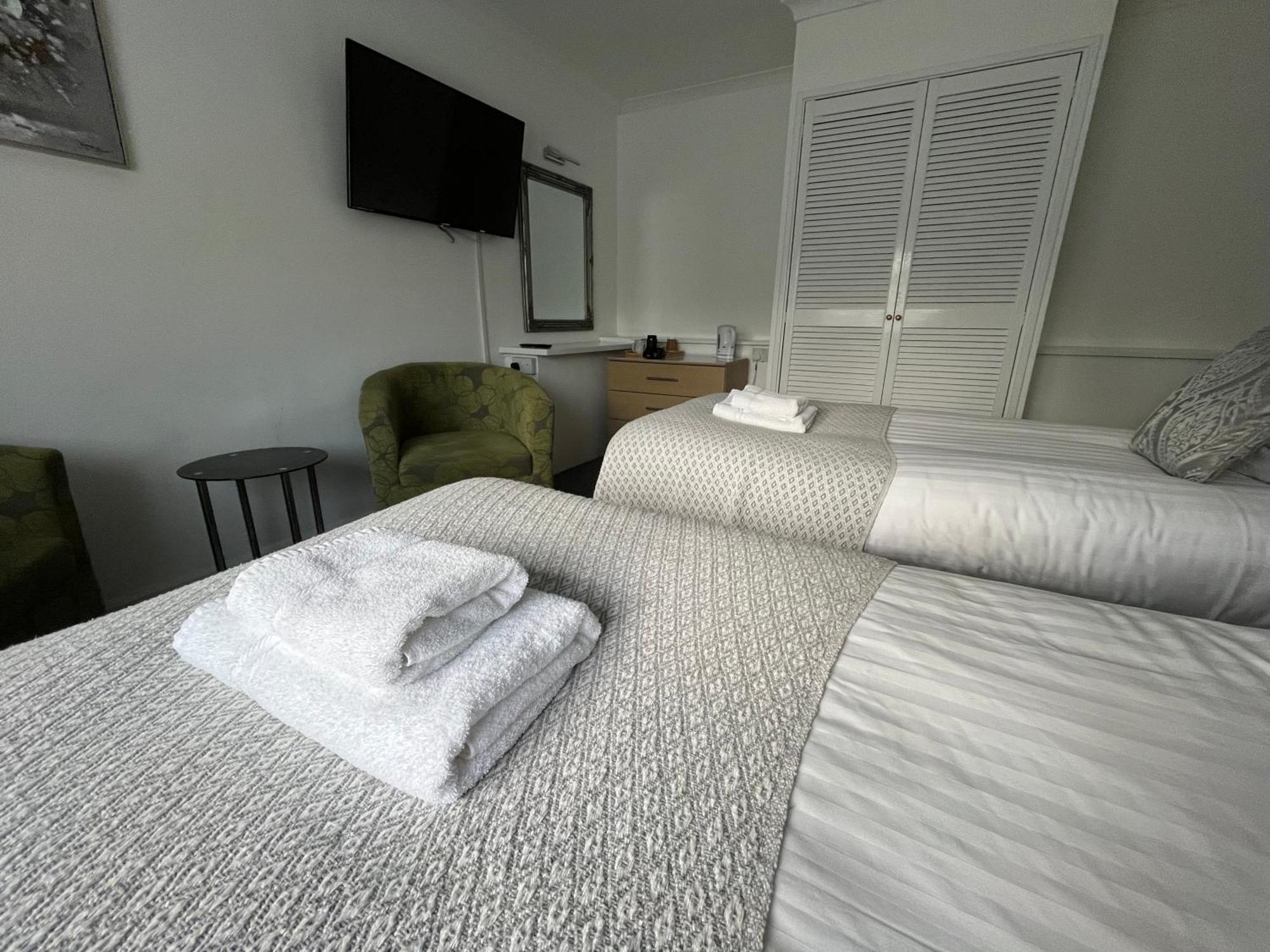 The Paddocks Hotel シモンズ・ヤット エクステリア 写真