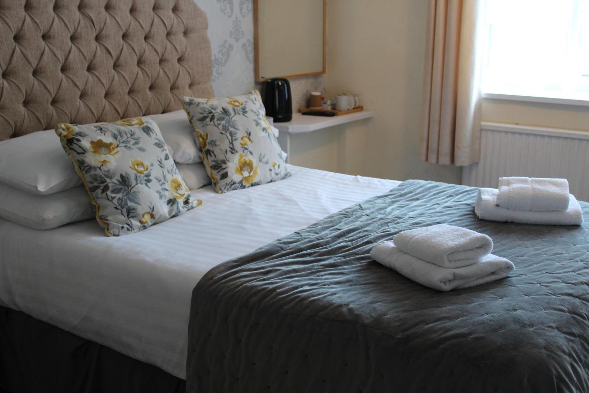 The Paddocks Hotel シモンズ・ヤット エクステリア 写真