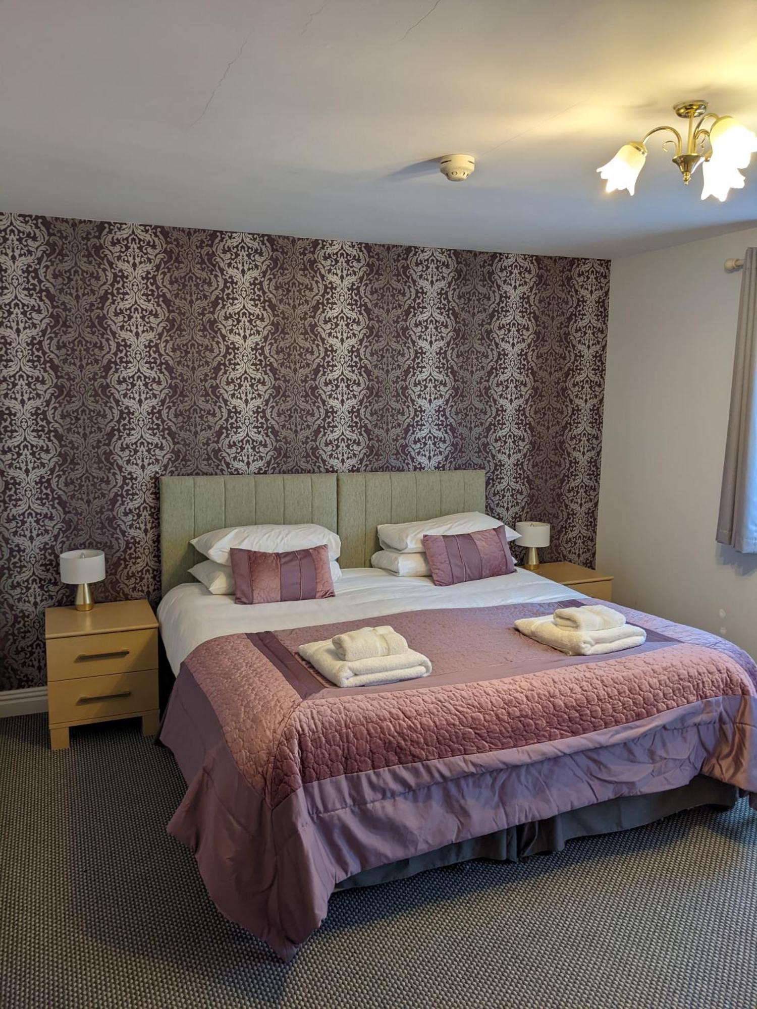 The Paddocks Hotel シモンズ・ヤット エクステリア 写真